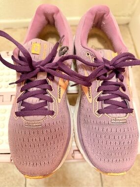 Brooks Women's Glycerin Running Shoes in Lavender and Purple